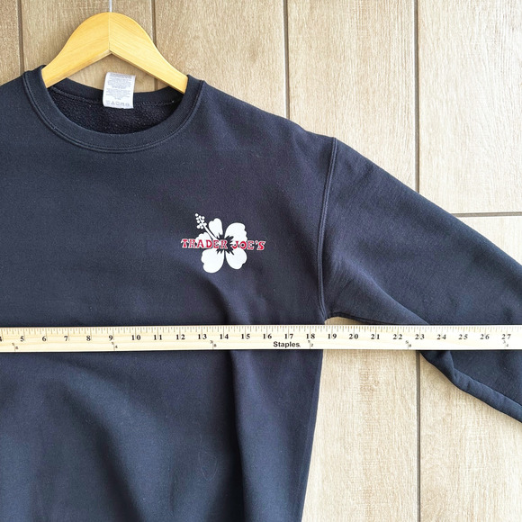 Trader Joe's Crew Neck Sweatshirt Small Logo Hibiscus Employee Black Pull-Over - Picture 6 of 7